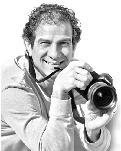 Leo Melamud, FotoeyeQ with camera at work